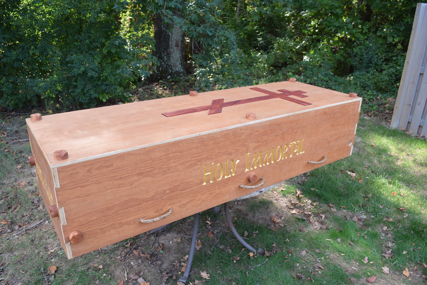 Dovetail Joinery Casket (Bookshelf Optional)